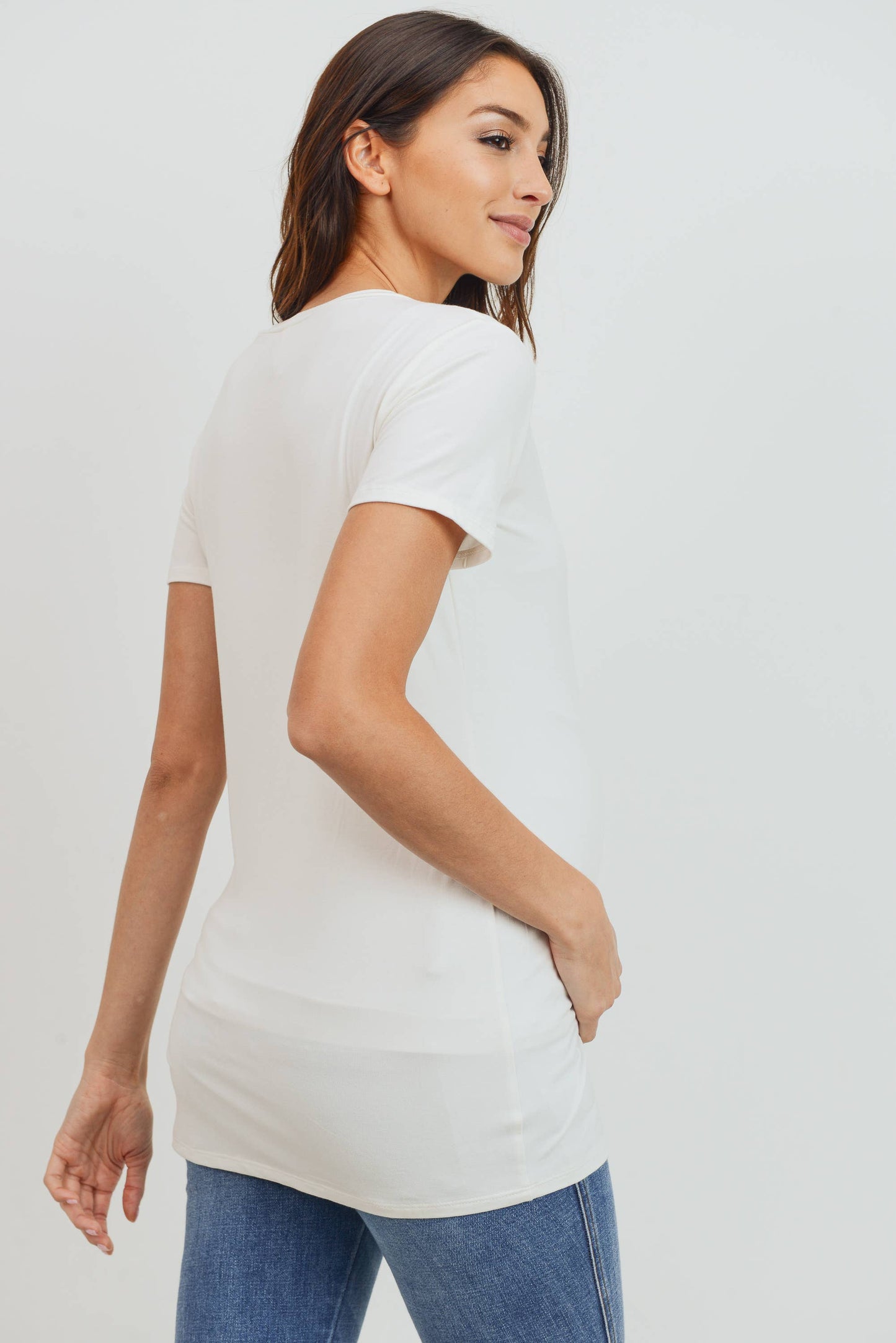 Maternity Basic Crew Neck T-Shirt - Fitted Short Sleeve Tee