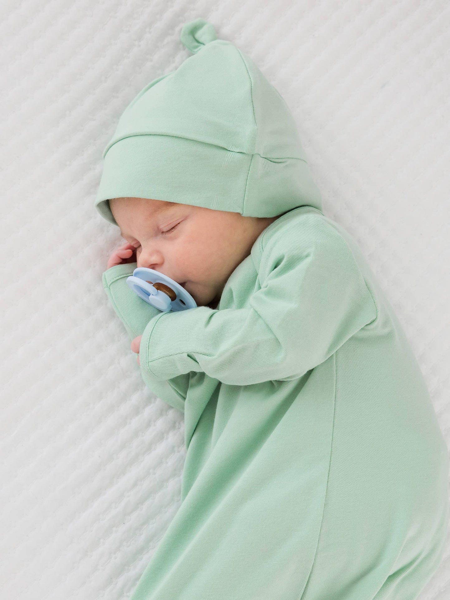 SoftSnooze™ Baby Cotton Modal Sage Knotted Sleep Gown & Hat Set