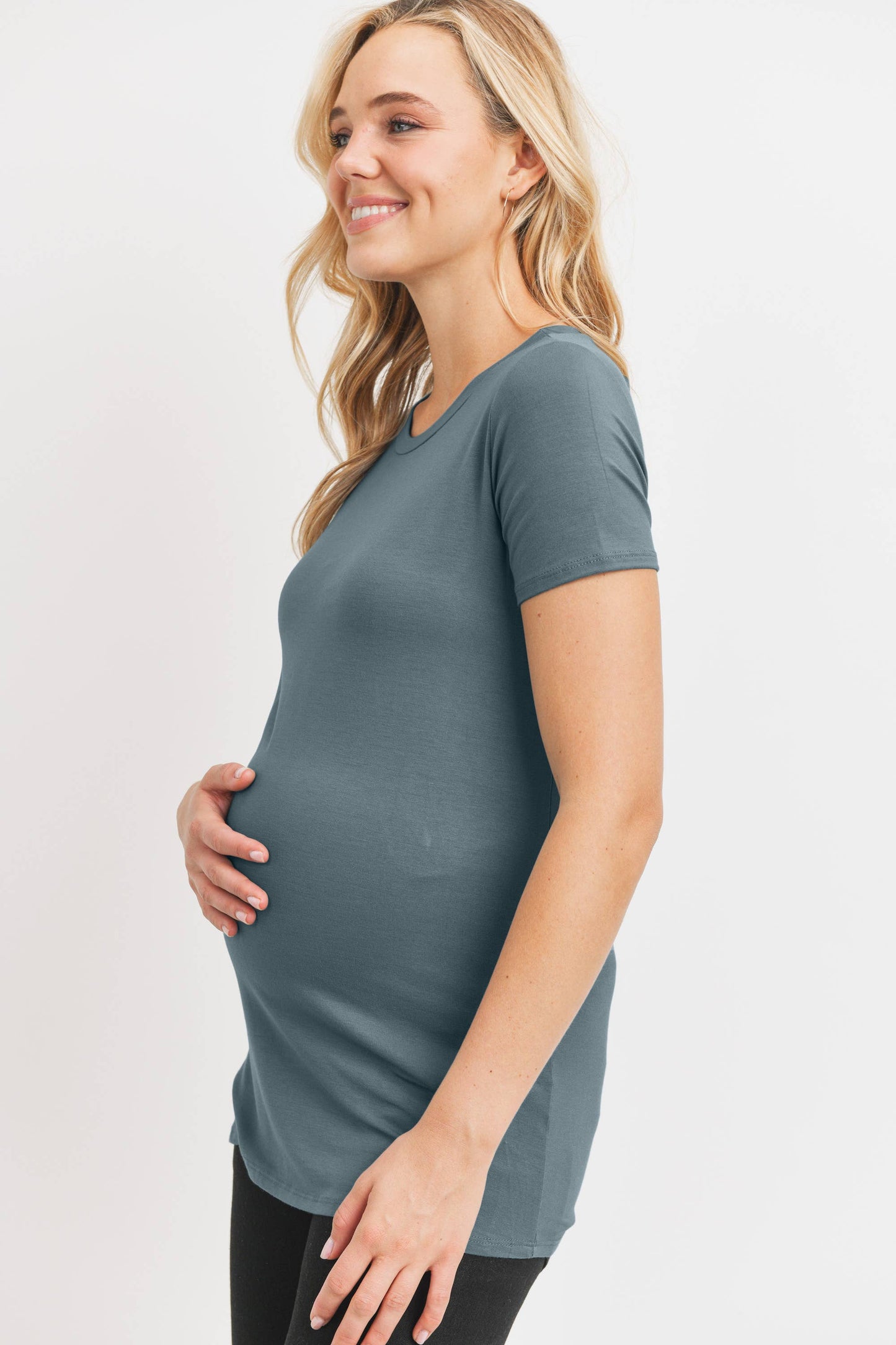 Maternity Basic Crew Neck T-Shirt - Fitted Short Sleeve Tee