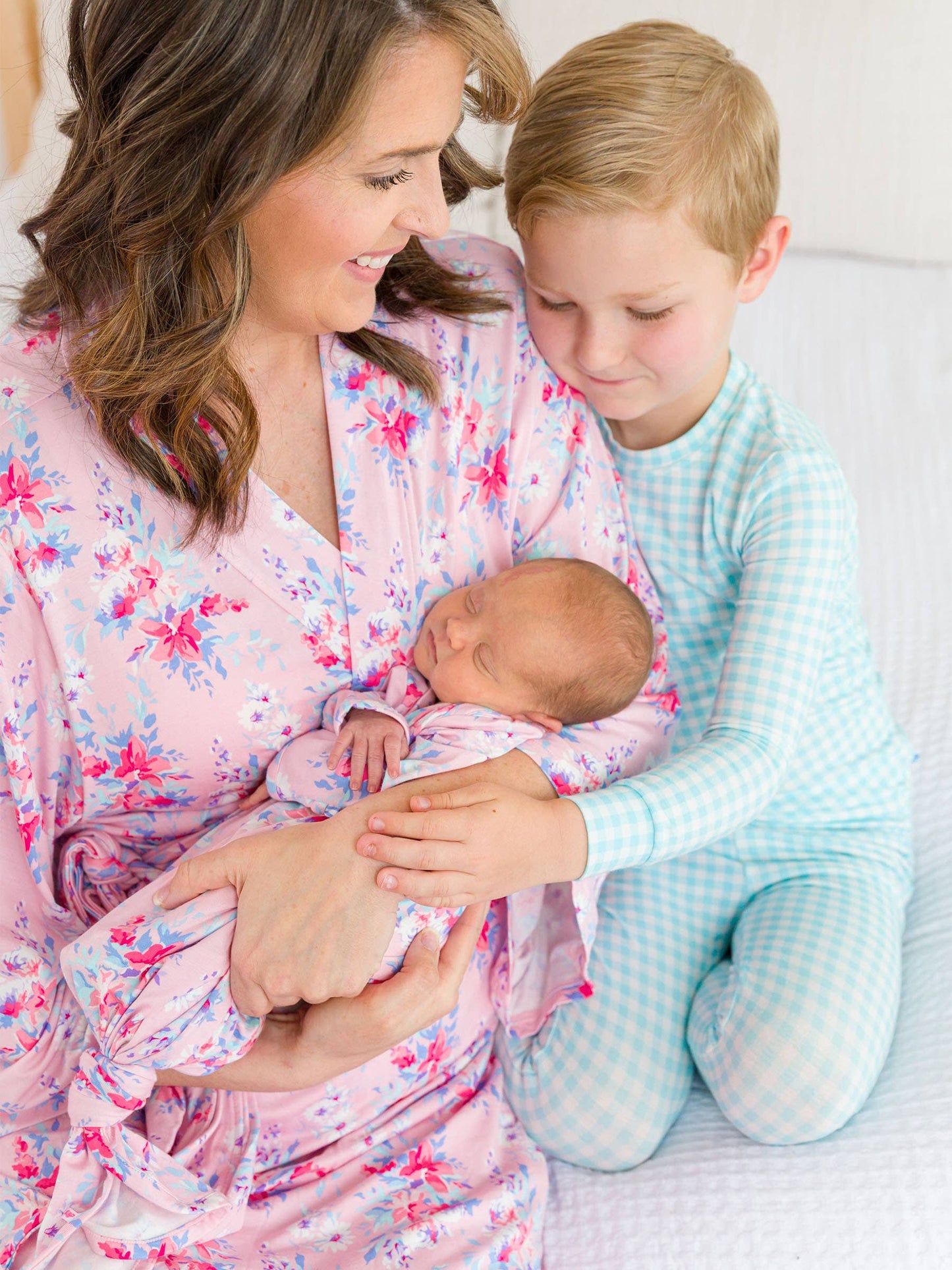 SoftSnooze™ Baby Girls Bamboo Viscose Pretty in Pink Floral Ruffle Knotted Sleep Gown & Bow Hat Set