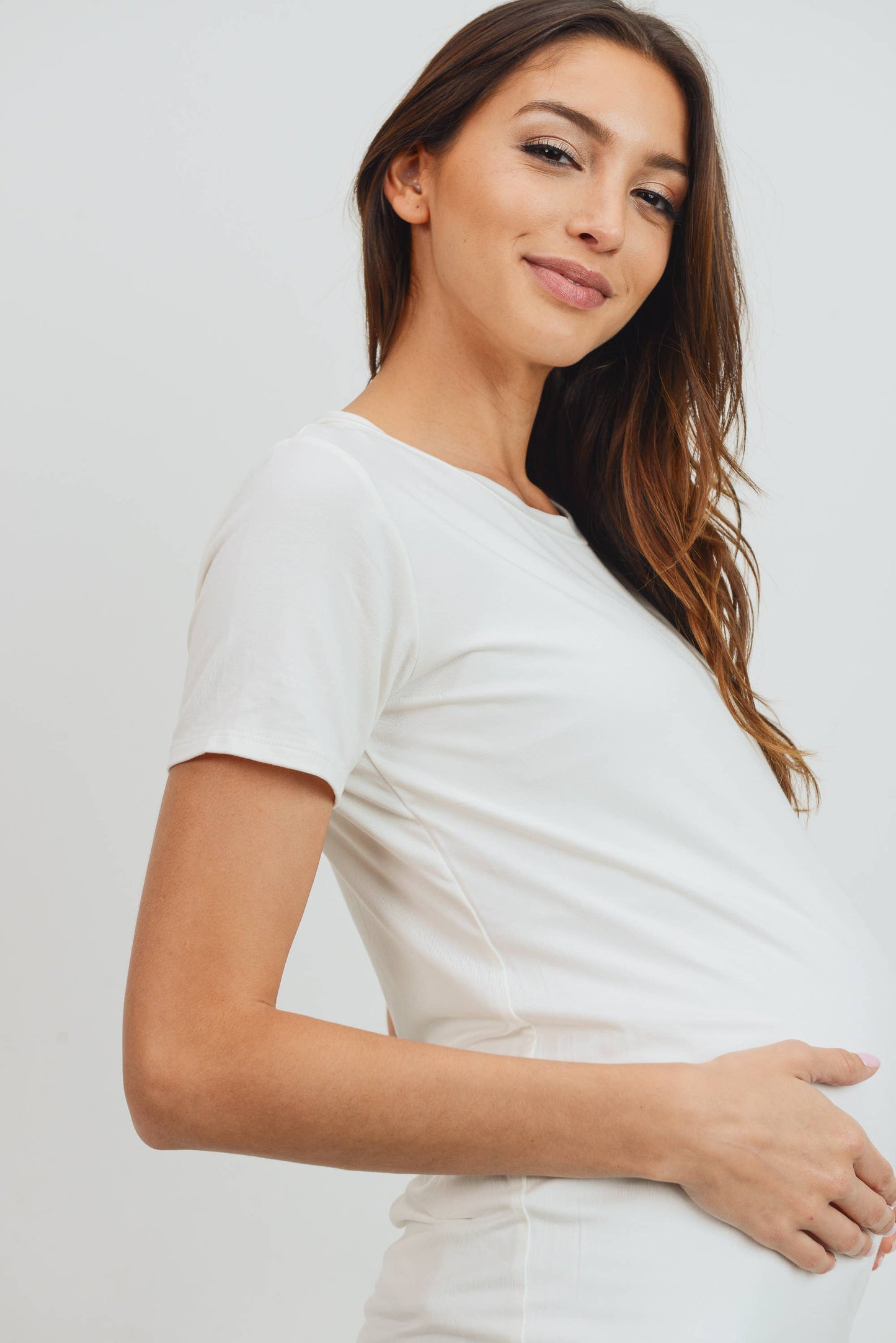 Maternity Basic Crew Neck T-Shirt - Fitted Short Sleeve Tee