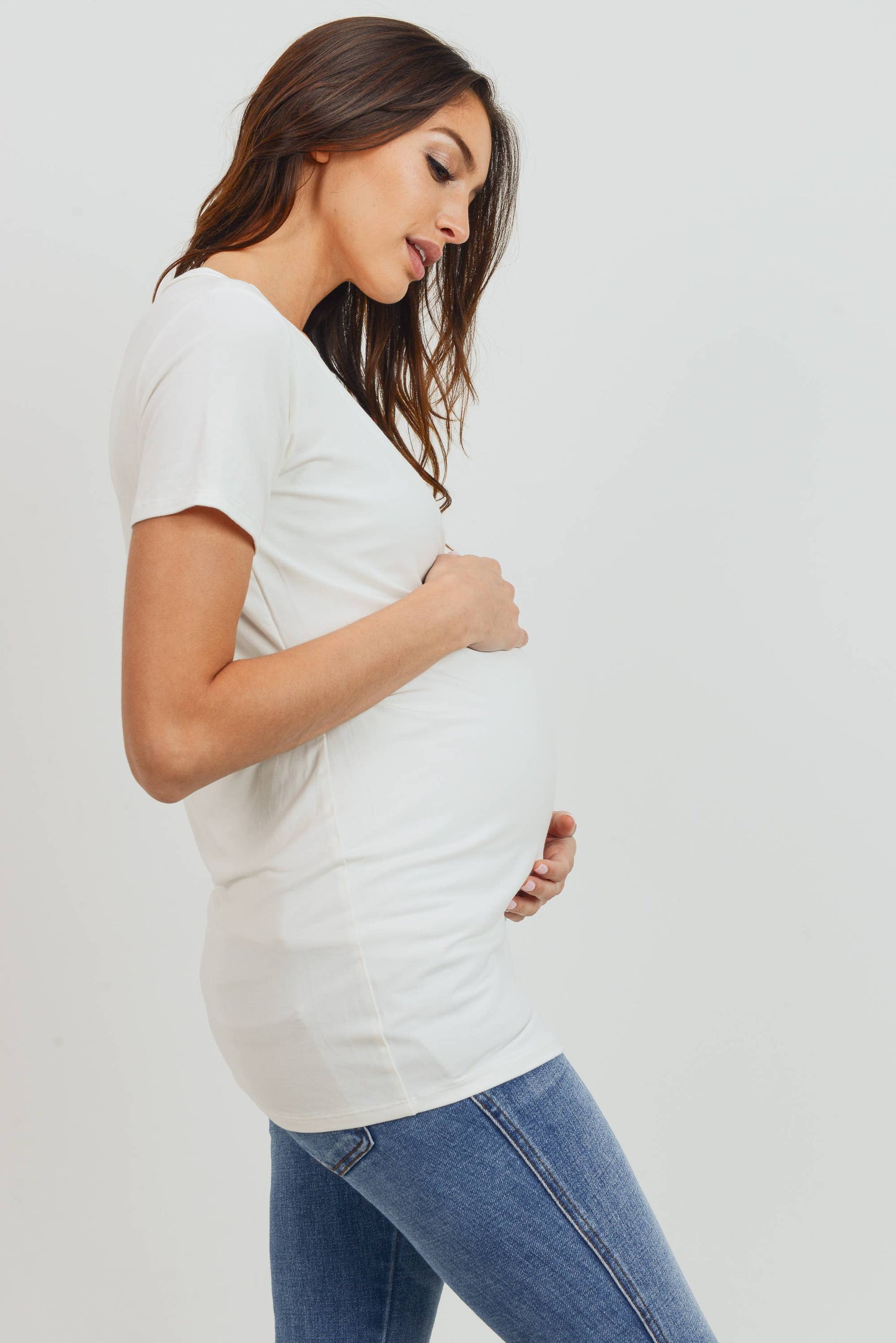 Maternity Basic Crew Neck T-Shirt - Fitted Short Sleeve Tee