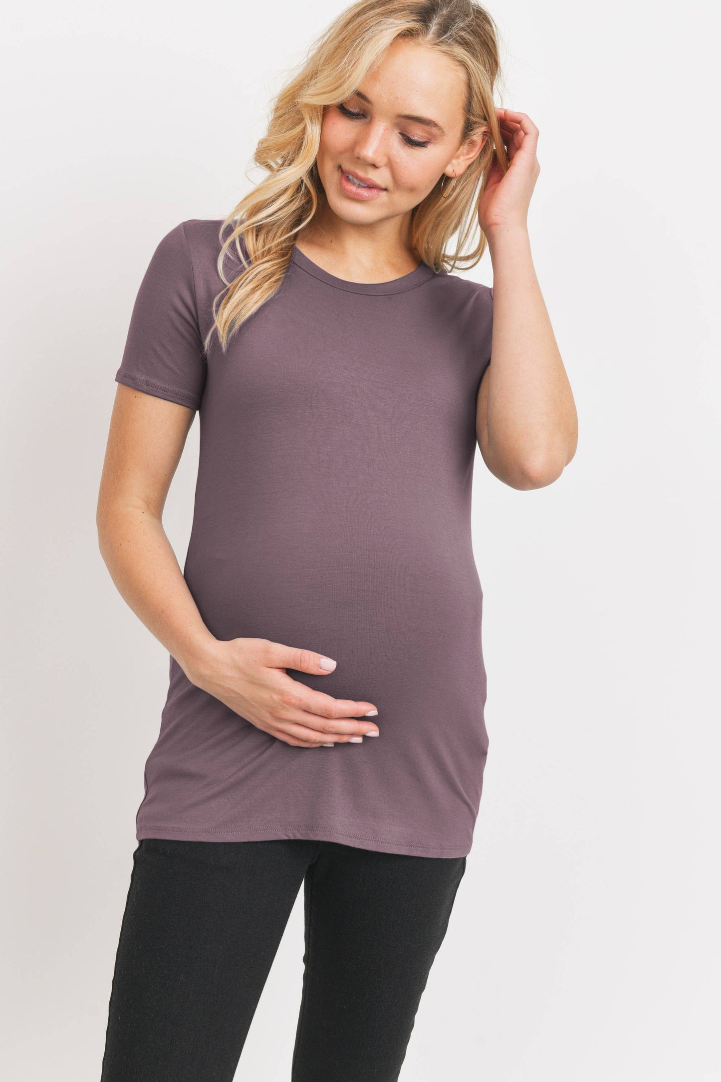 Maternity Basic Crew Neck T-Shirt - Fitted Short Sleeve Tee