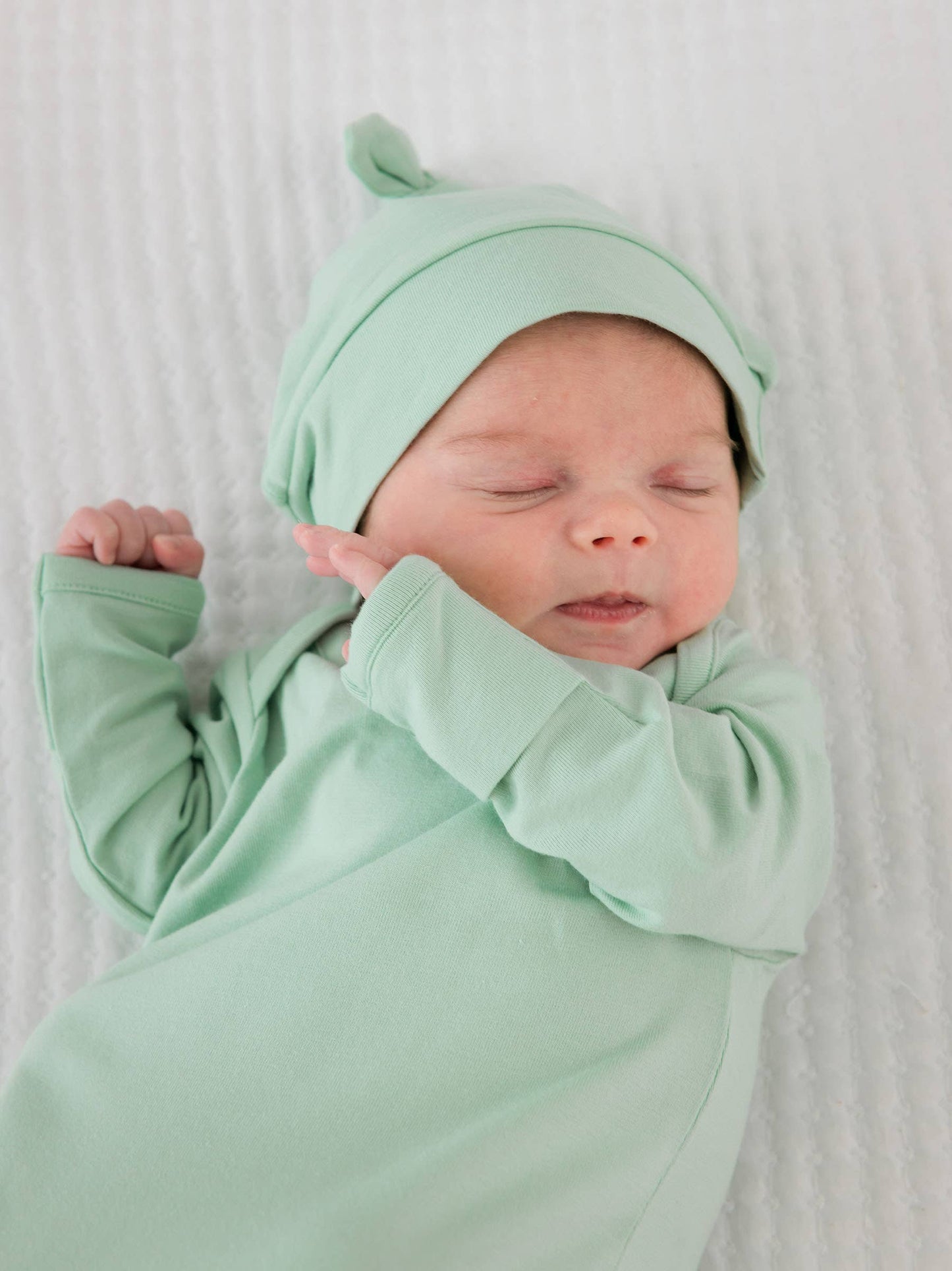SoftSnooze™ Baby Cotton Modal Sage Knotted Sleep Gown & Hat Set