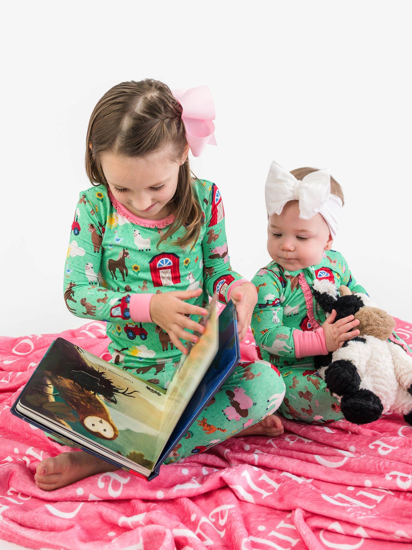 SoftSnooze™ Toddler Girls Bamboo Viscose Farm Friends Ruffle Long Sleeve Pajama Set with Signature Rear Ruffles
