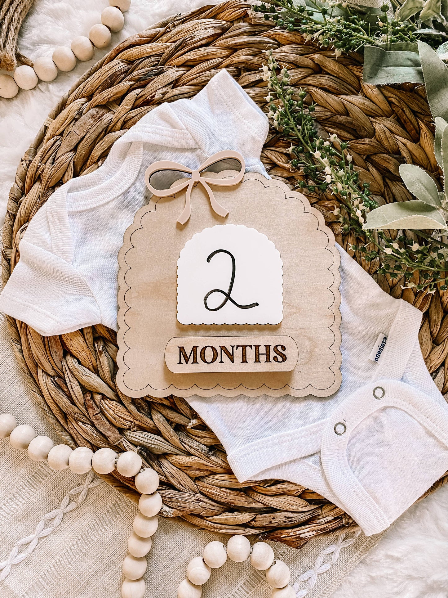 Dainty Bow Monthly Milestone Dry Erase Sign