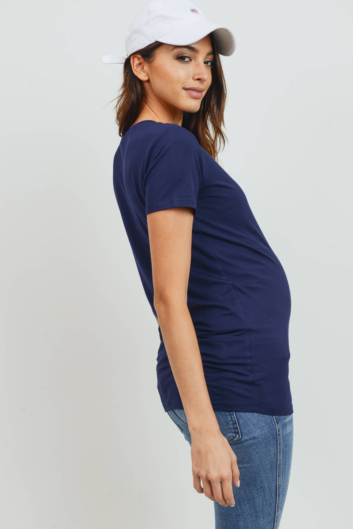Maternity Basic Crew Neck T-Shirt - Fitted Short Sleeve Tee